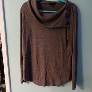 Fortune + Ivy Mauve Button Detail Brushed Knit Top | Size M